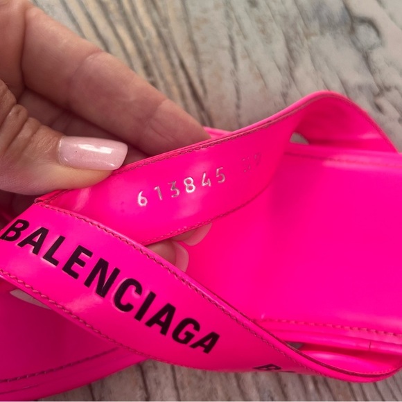 Balenciaga Neon Pink Women's Sandals thong size 39 - Picture 12 of 12